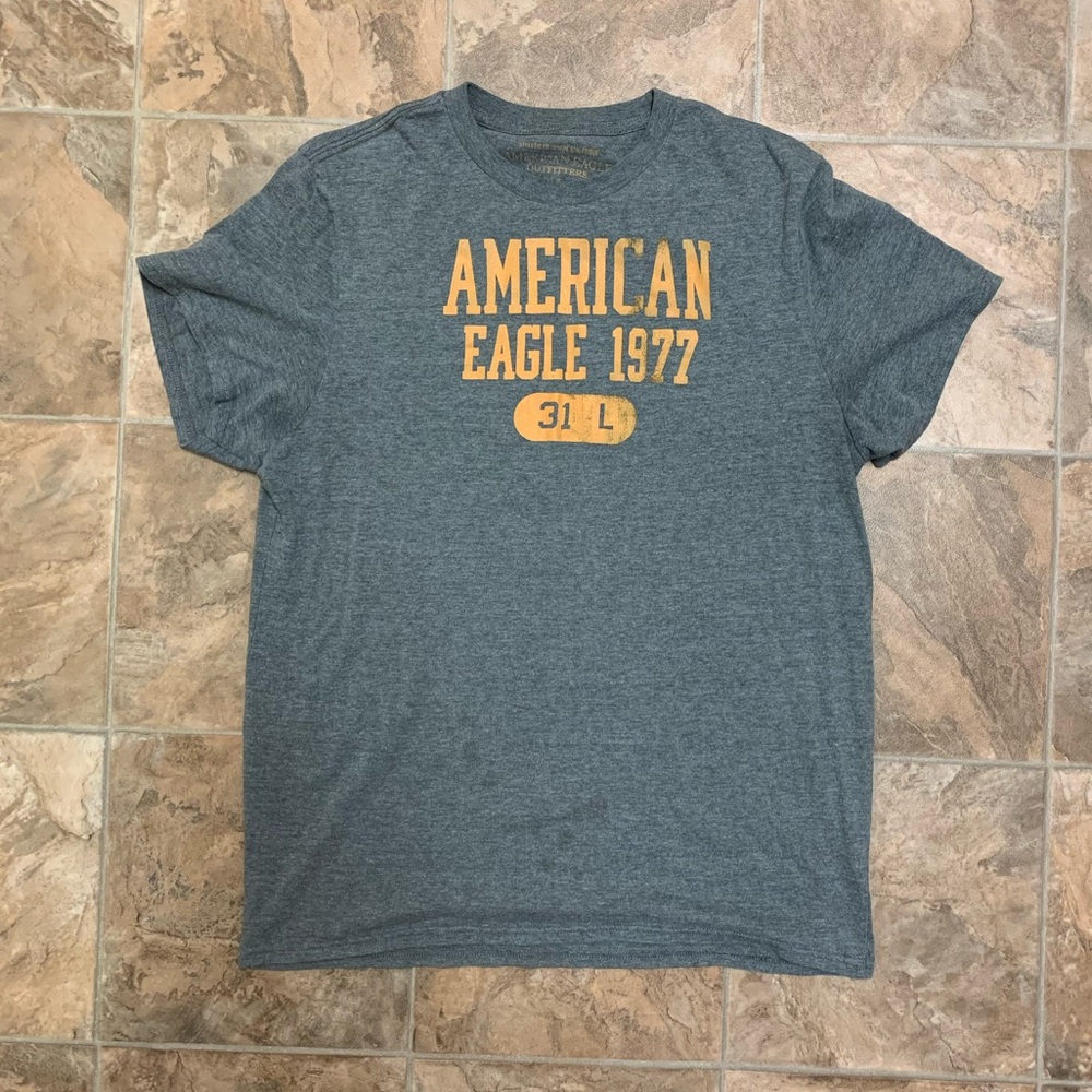 AMERICAN EAGLE TSHIRT